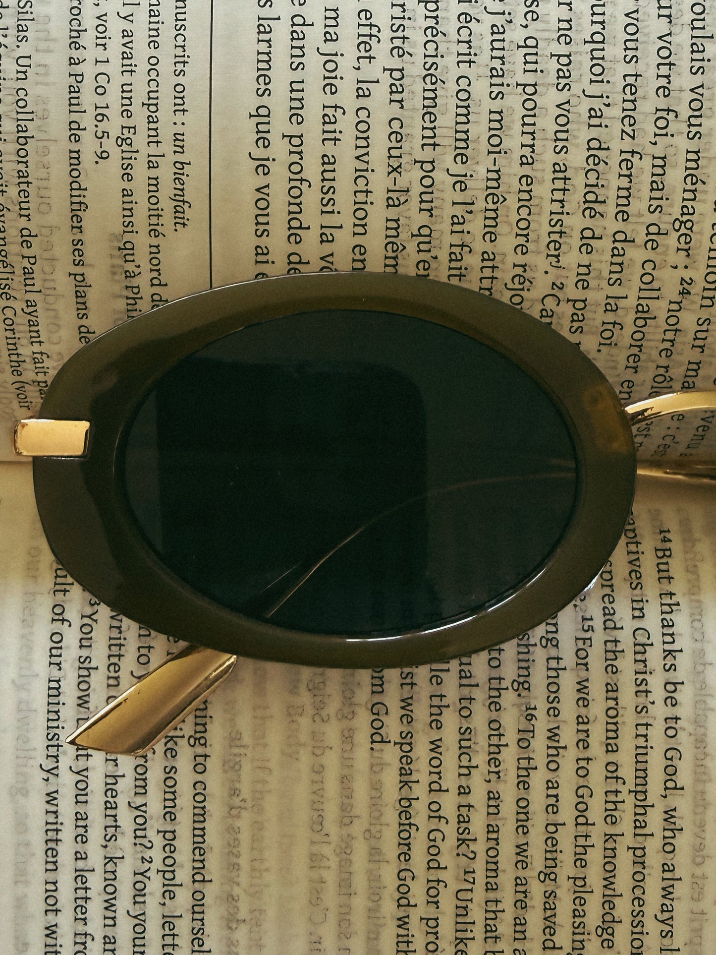 EHNS OVAL OLIVE GREEN sunglasses