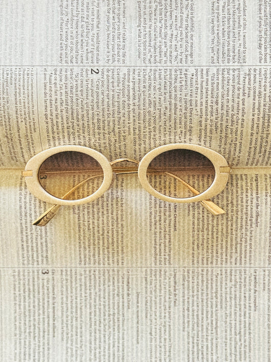 EHNS OVAL CREAM SUNGLASSES